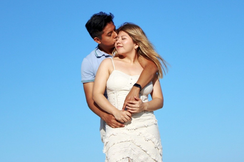 Beso de Obed y Ana